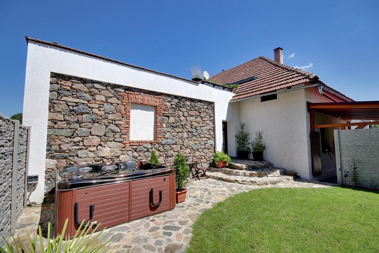 Holiday Home Kvitek Ctetin Экстерьер фото